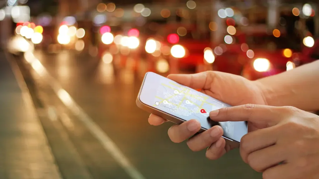 تعرف على طريقة تغيير موقع “GPS” على أي هاتف عبر أداة “LocaChange”