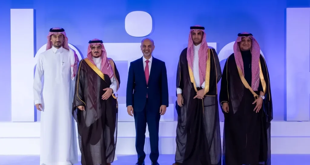 IBM تفتتح أول فرع لها في الباحة بشراكة مع الجامعة لتطوير المواهب التقنية