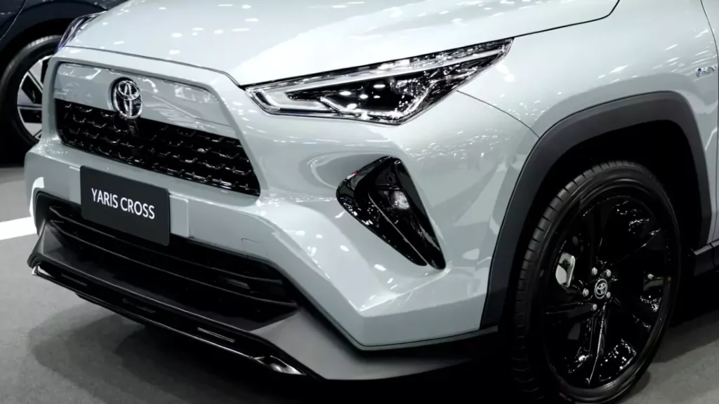 تويوتا تكشف عن ياريس كروس Nightshade الجديدة بأحدث التقنيات