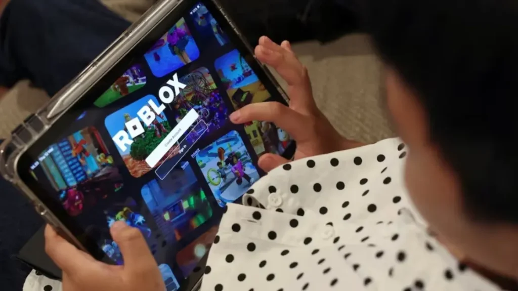 “روبلوكس” ستطرح حسابات حسب العمر لتعزيز سلامة الأطفال