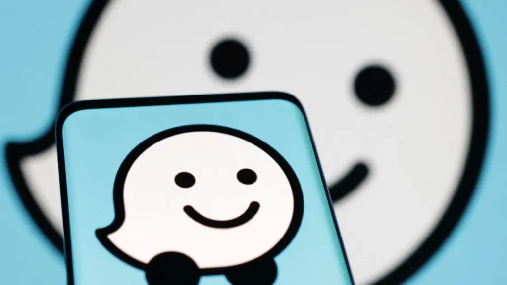 تطبيق “Waze” يبدأ عرض إشارات المرور على الطرق لكن تدريجيًا
