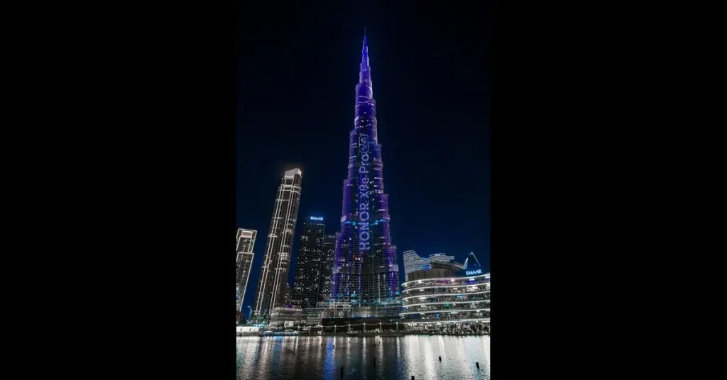 إضاءة برج خليفة بعرض هاتف HONOR X9e Pro ببطارية 11,000 مللي أمبير