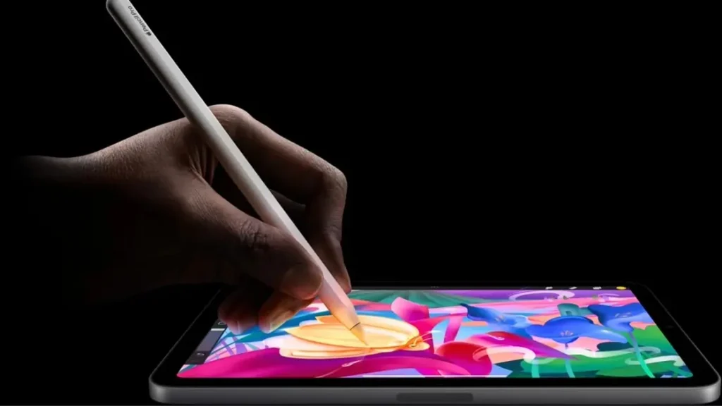 “أبل” تلمّح بالخطأ إلى آيباد ميني 8.. شاشة OLED وتصميم مقاوم للماء متوقعان